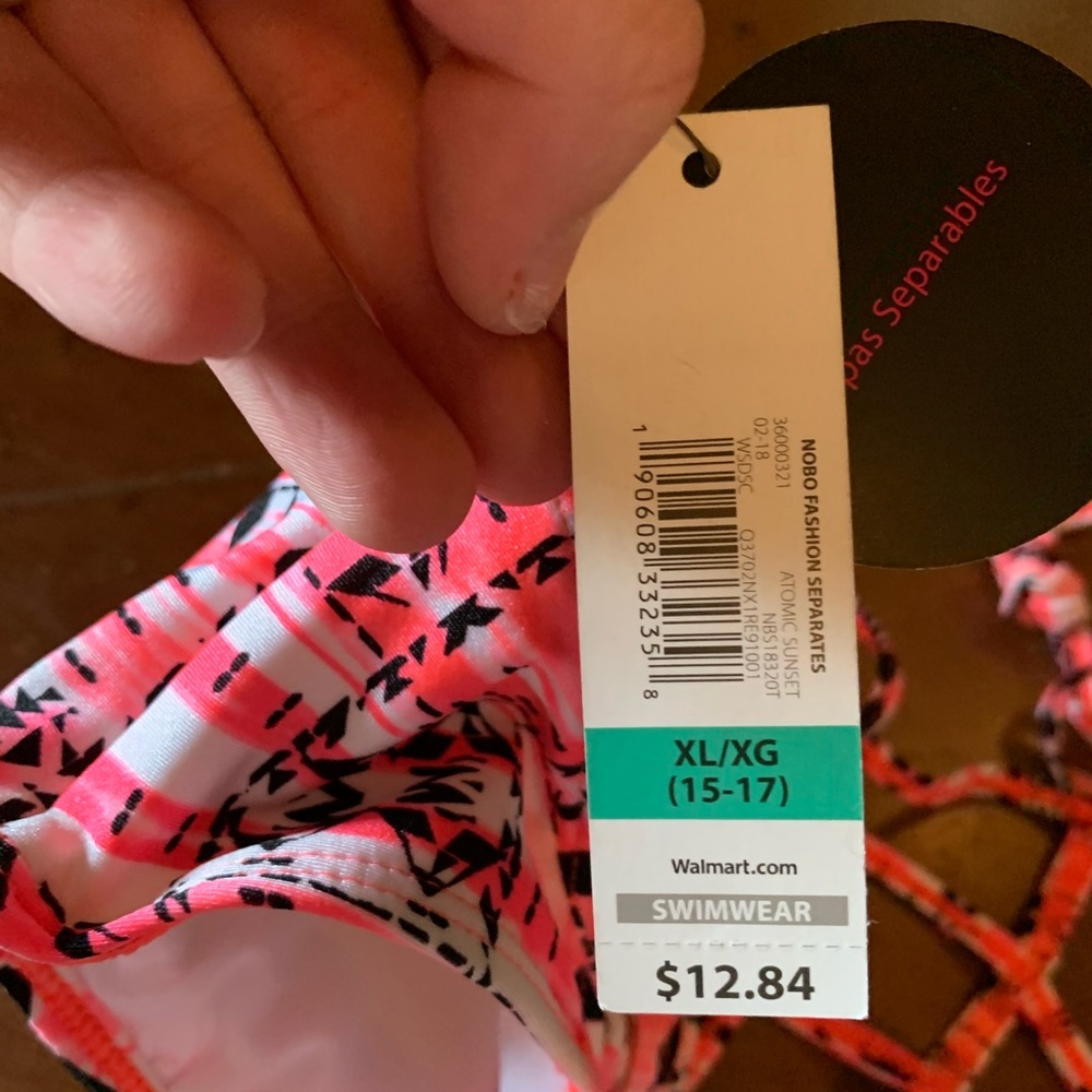 Swimsuit - Picture 5 of 6
